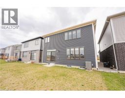 22 OAKTREE Drive - 40
