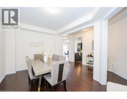 22 OAKTREE Drive - 5