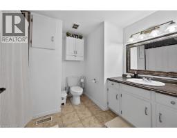 16 MACCOLL Place - 10