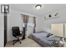 16 MACCOLL Place - 15