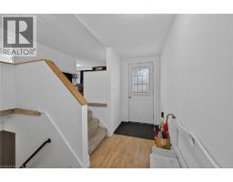 16 MACCOLL Place - 3