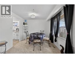 16 MACCOLL Place - 8