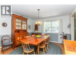 70 INWOOD Crescent - 23