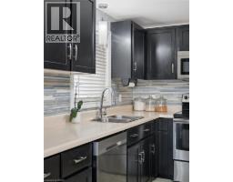 14 WYCLIFFE Place - 6