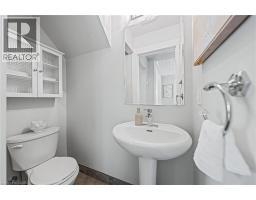 11 HEINS Avenue - 23