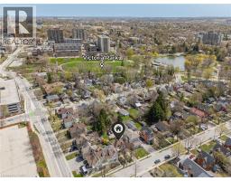 11 HEINS Avenue - 41