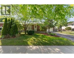 32 DONLY Drive N - 3