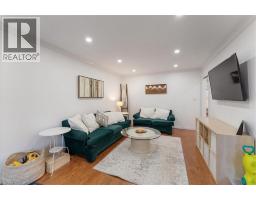 32 DONLY Drive N - 8