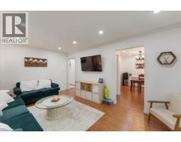 32 DONLY Drive N - 9