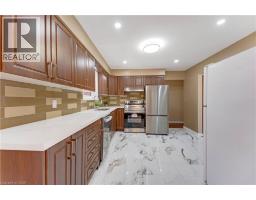 402 LAKEVIEW Drive - 8