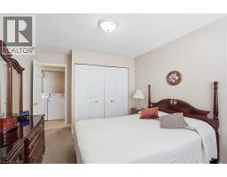 793 COLBORNE Street E UnitNo. 512 - 17