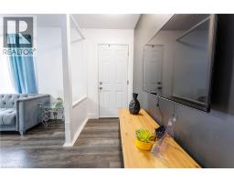 18 SILVERDALE Crescent - 2