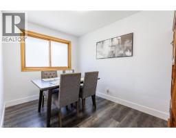 18 SILVERDALE Crescent - 9