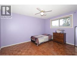 10 BALFOUR Crescent - 19