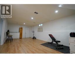 147 MURIEL Crescent - 32