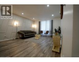 147 MURIEL Crescent - 6