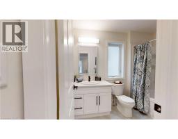 73 JULIE Crescent - 22
