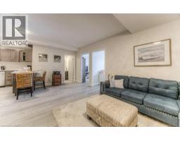 5 WAKE ROBIN Drive UnitNo. 107 - 22