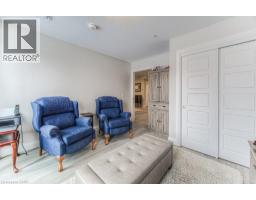 5 WAKE ROBIN Drive UnitNo. 107 - 25