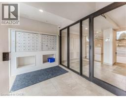 5 WAKE ROBIN Drive UnitNo. 107 - 7