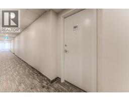 5 WAKE ROBIN Drive UnitNo. 107 - 8