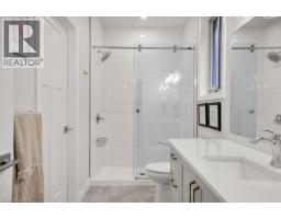 11 KEBA Crescent - 22