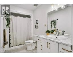 11 KEBA Crescent - 31