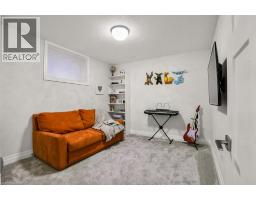 11 KEBA Crescent - 32