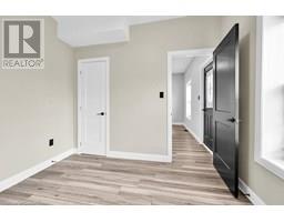 16 WEBLING Street - 16