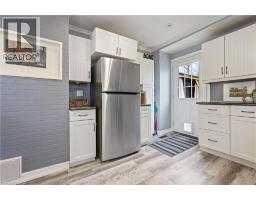 108 NELSON Street E - 10