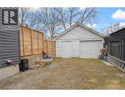 108 NELSON Street E - 22