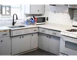 665 LAKESHORE Road - 4