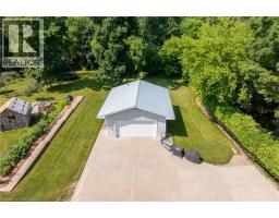 4 COLONIAL Drive - 16