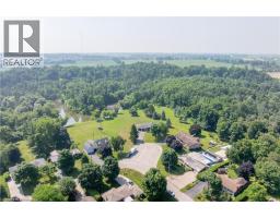 4 COLONIAL Drive - 8