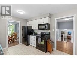 44 CEDARLAND Drive - 25