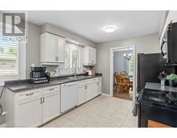 44 CEDARLAND Drive - 26