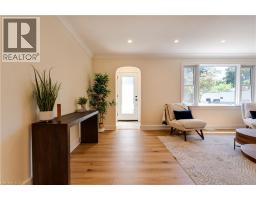 44 GROVE Crescent - 10