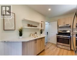 44 GROVE Crescent - 13