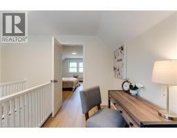44 GROVE Crescent - 26