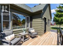 44 GROVE Crescent - 4