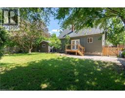 44 GROVE Crescent - 43