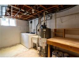 44 GROVE Crescent - 46