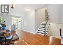 70 MOORE Crescent - 10