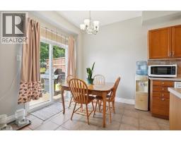 70 MOORE Crescent - 14