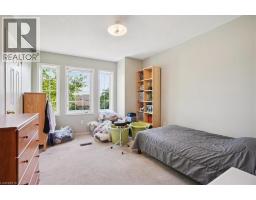 70 MOORE Crescent - 26