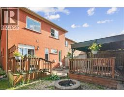 70 MOORE Crescent - 31