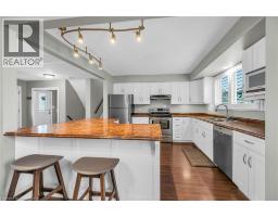 33 ECHO Street E - 13