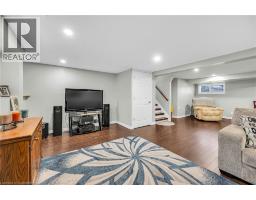 33 ECHO Street E - 32
