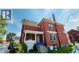 30 REGINA Street N - 5