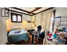30 REGINA Street N - 8
